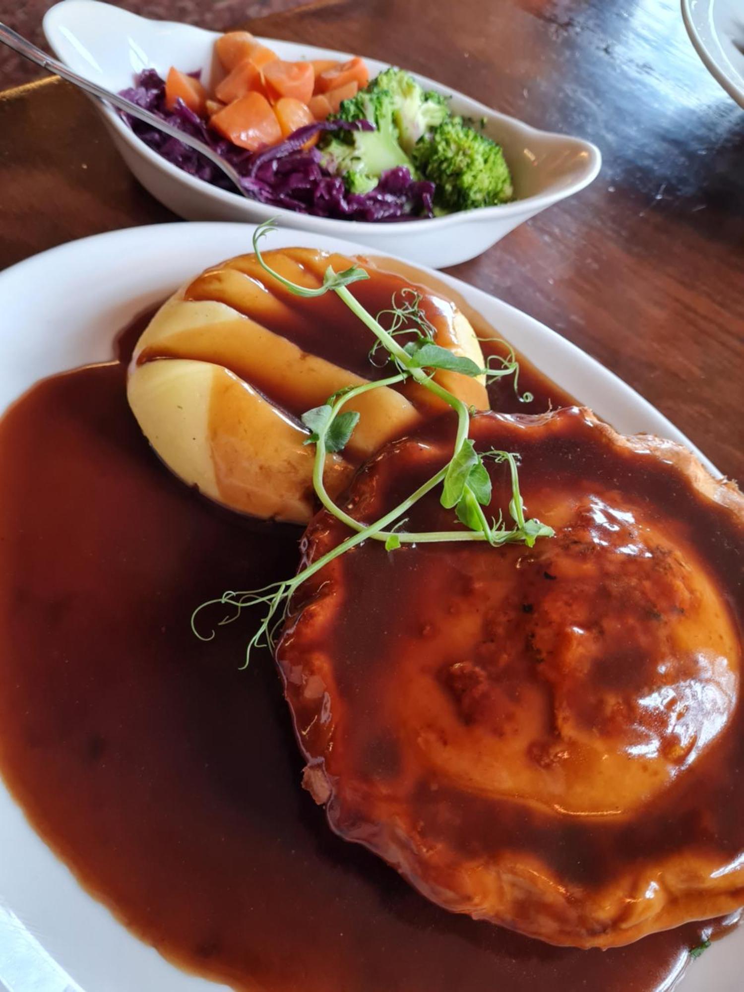 Kings Arms Hotel แซนด์วิช ภายนอก รูปภาพ