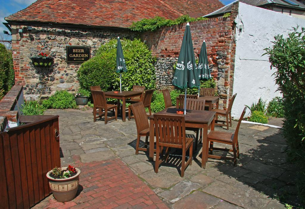 Kings Arms Hotel แซนด์วิช ภายนอก รูปภาพ